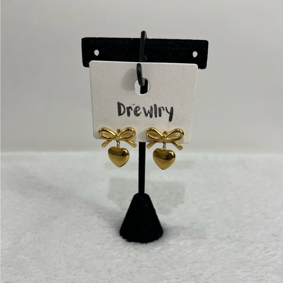 DREWLRY Gold Bow and Heart Earrings - Picture 9 of 9